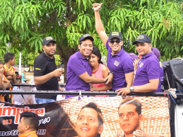 Lanzamiento Agradecido - Caravana